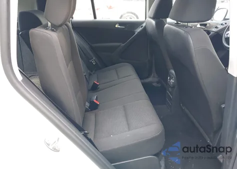 2018 Volkswagen Tiguan Limited 2.0T z USA, uszkodzony, nr VIN WVGBV7AX7JK001470